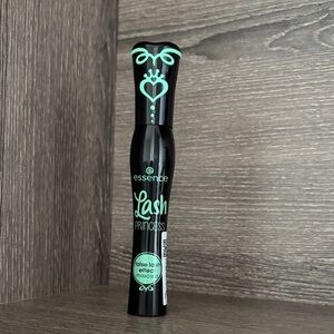 ❤️$5 NWT Essence Lash Princess False Lash Effect Mascara 12ml